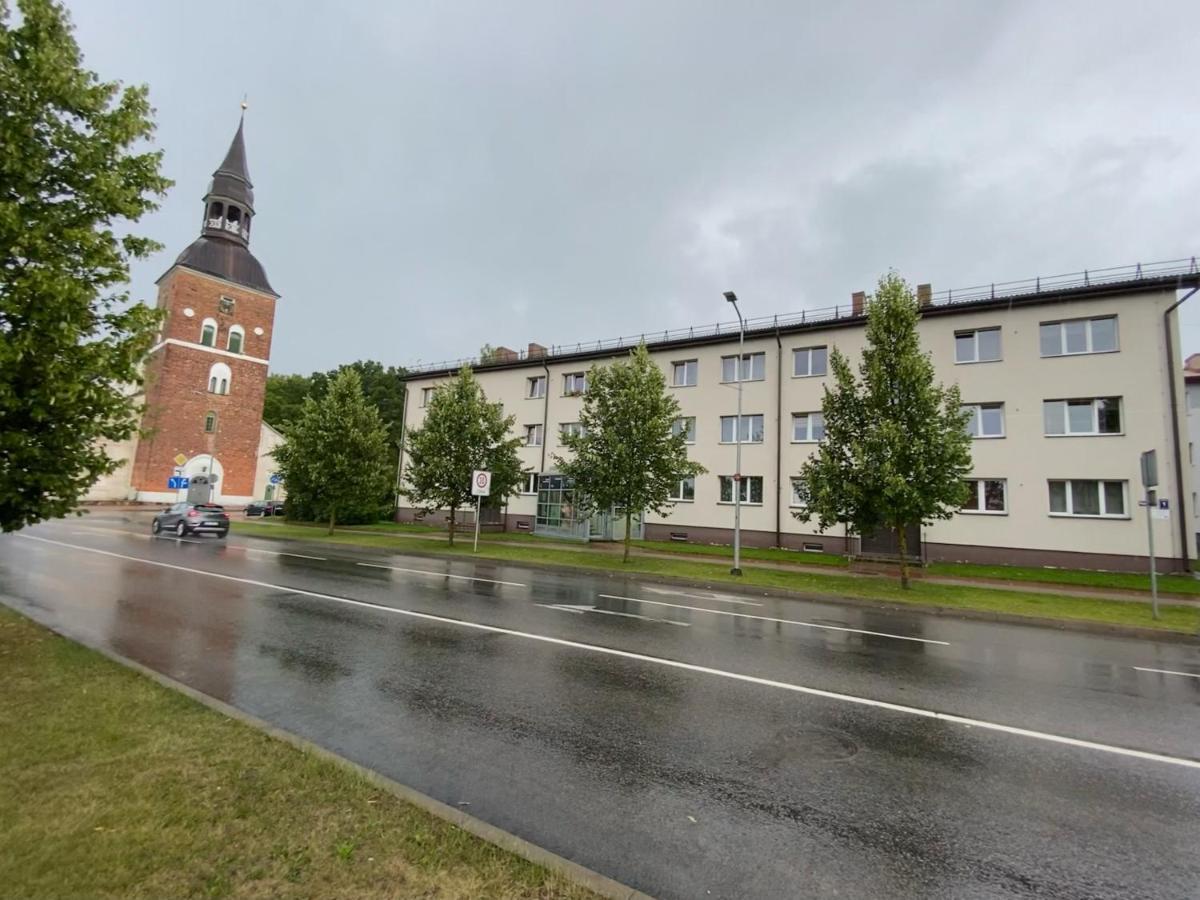 Rigas Ielas Apartamenti 1 Apartment Valmiera Luaran gambar